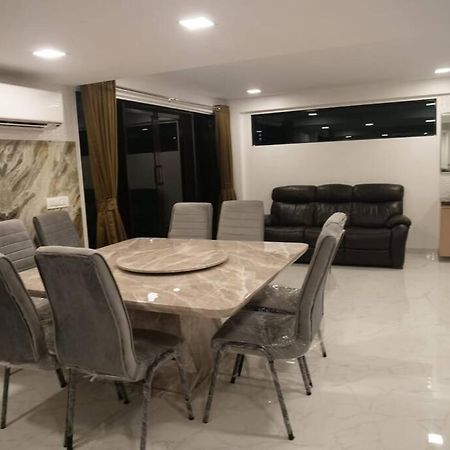 Stayhaven Starmount 4Bhk & Pool Bombaim Exterior foto