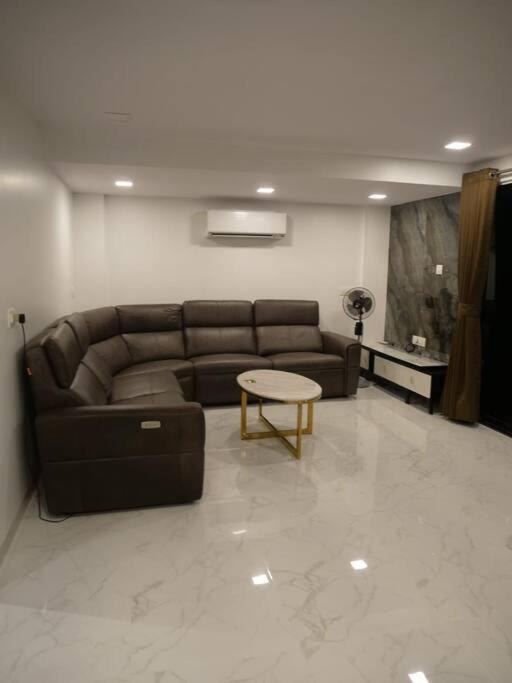 Stayhaven Starmount 4Bhk & Pool Bombaim Exterior foto
