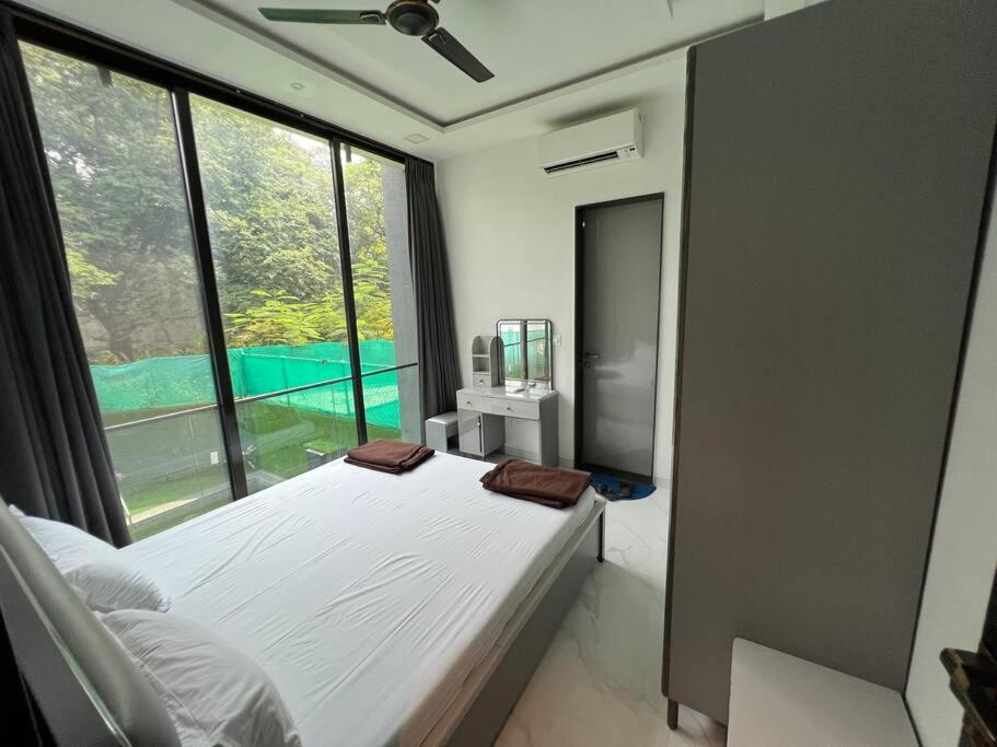 Stayhaven Starmount 4Bhk & Pool Bombaim Exterior foto