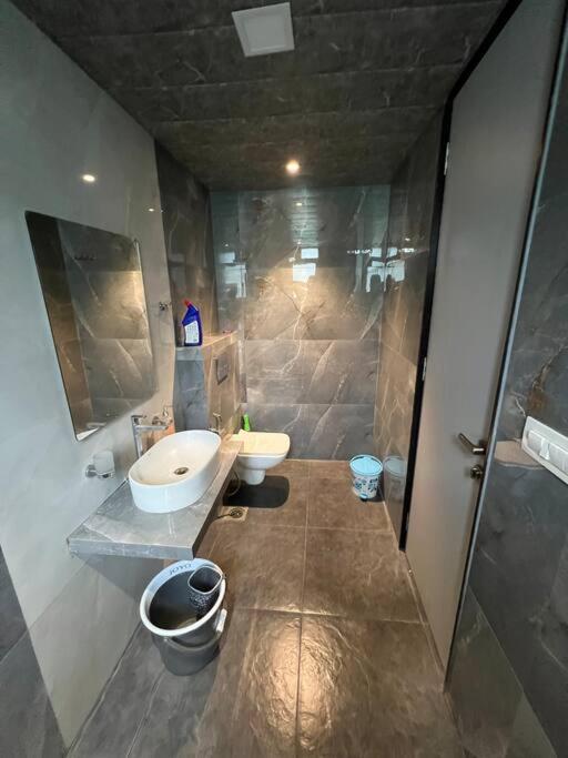 Stayhaven Starmount 4Bhk & Pool Bombaim Exterior foto